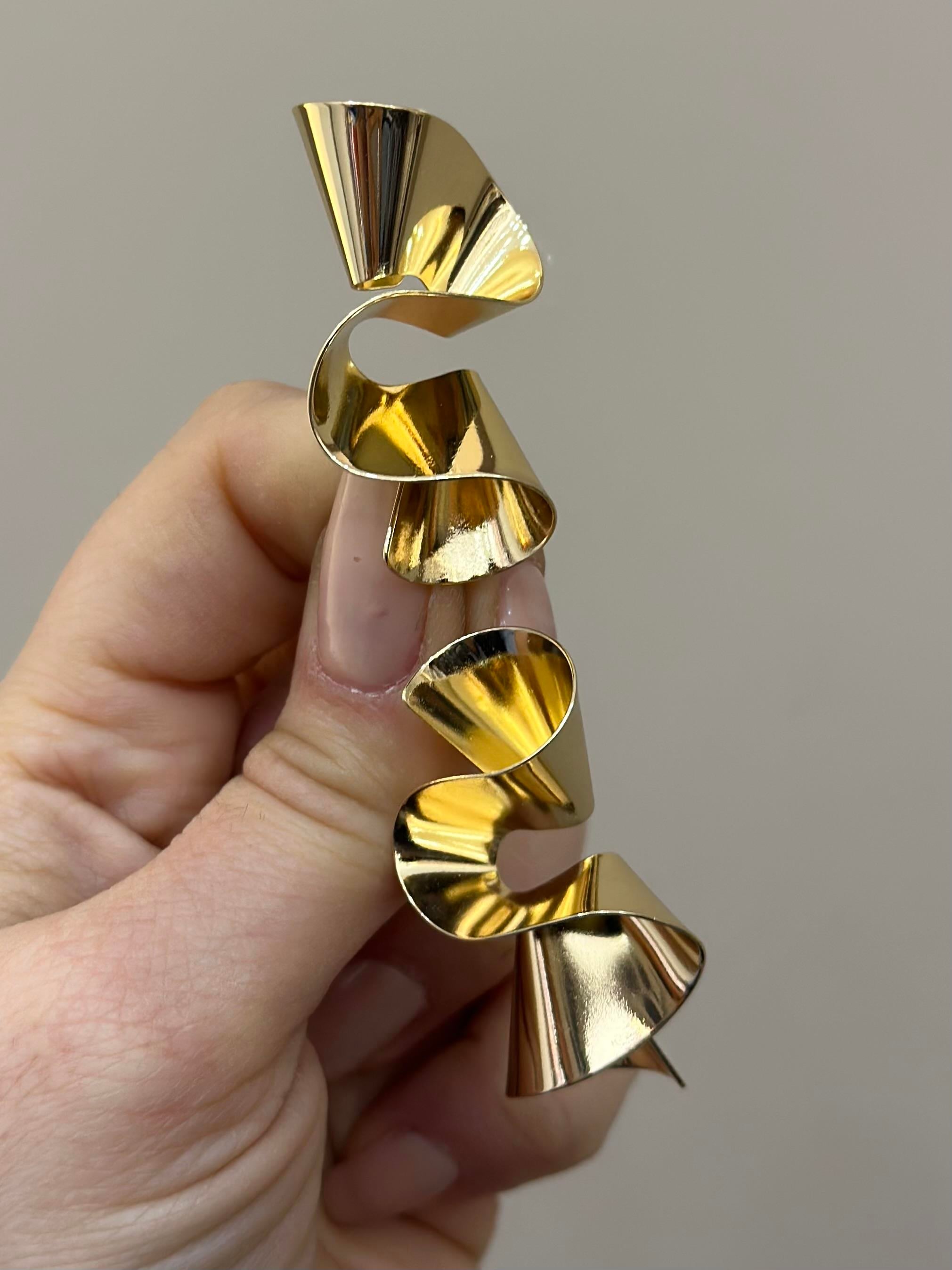 Küpe Metal Tasarım Gold Renk