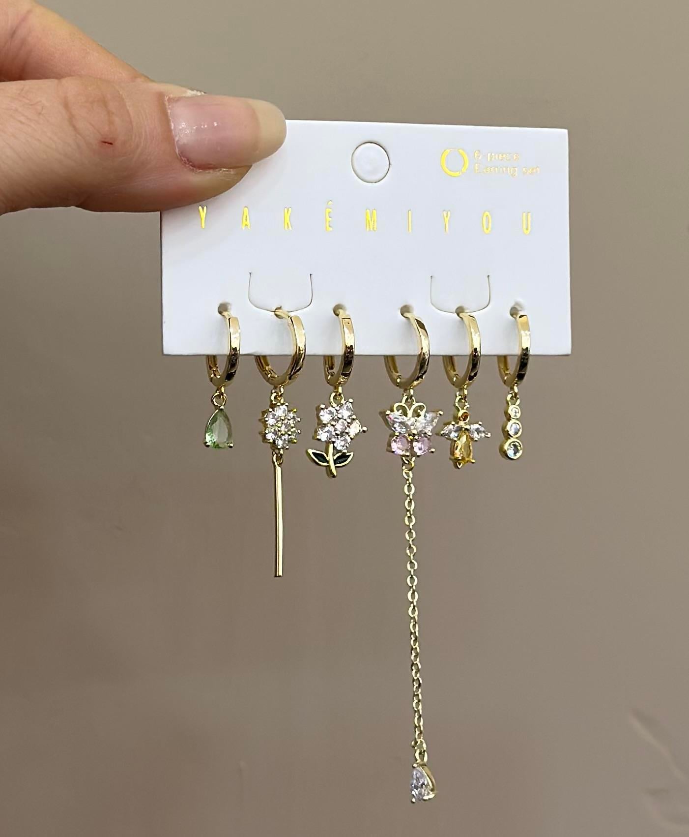 Küpe Taş Sallantı Çoklu Gold Renk 