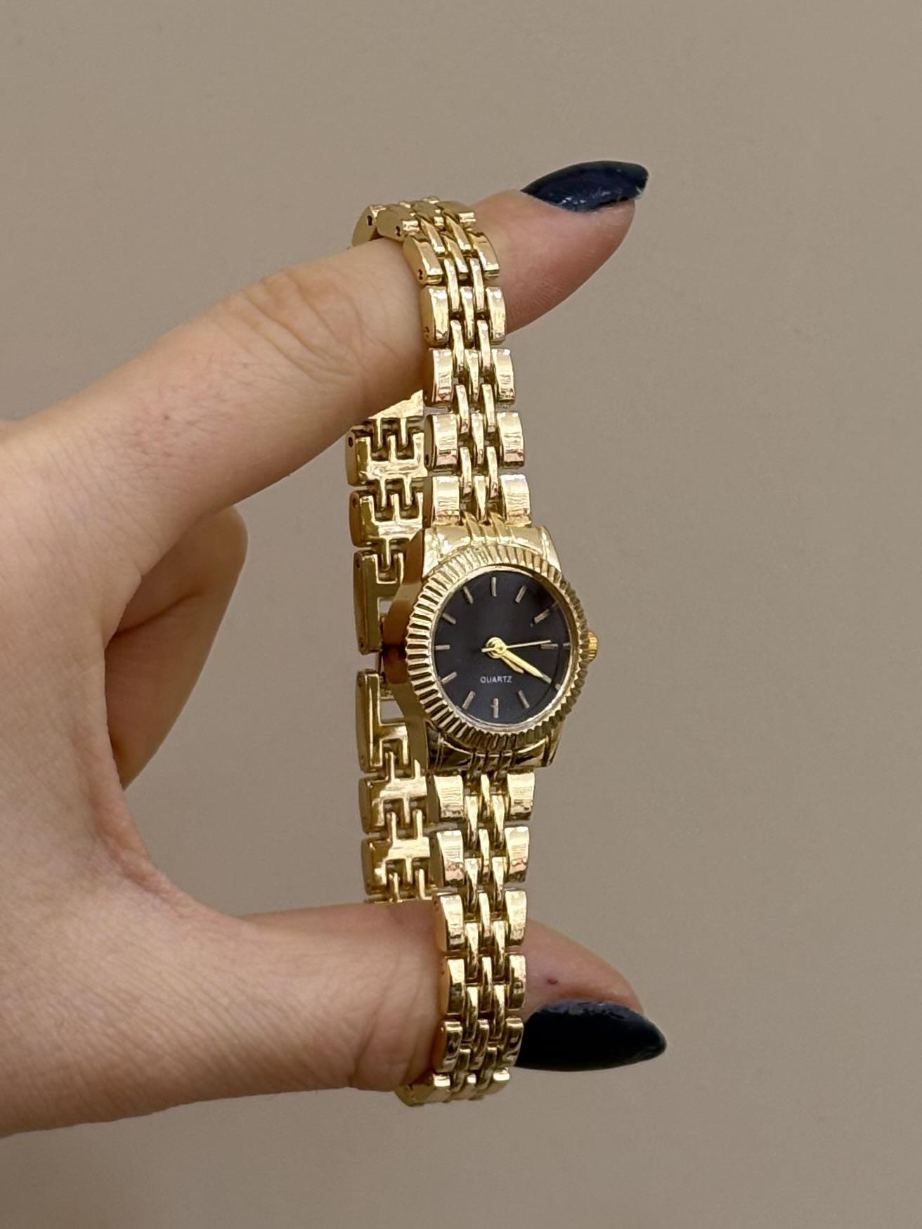 Saat Metal Gold Renk 