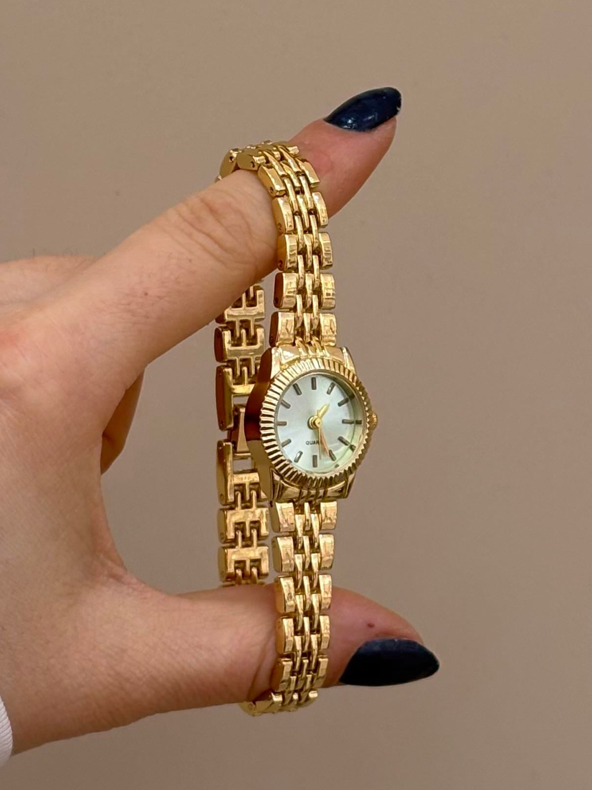 Saat Metal Gold Renk 
