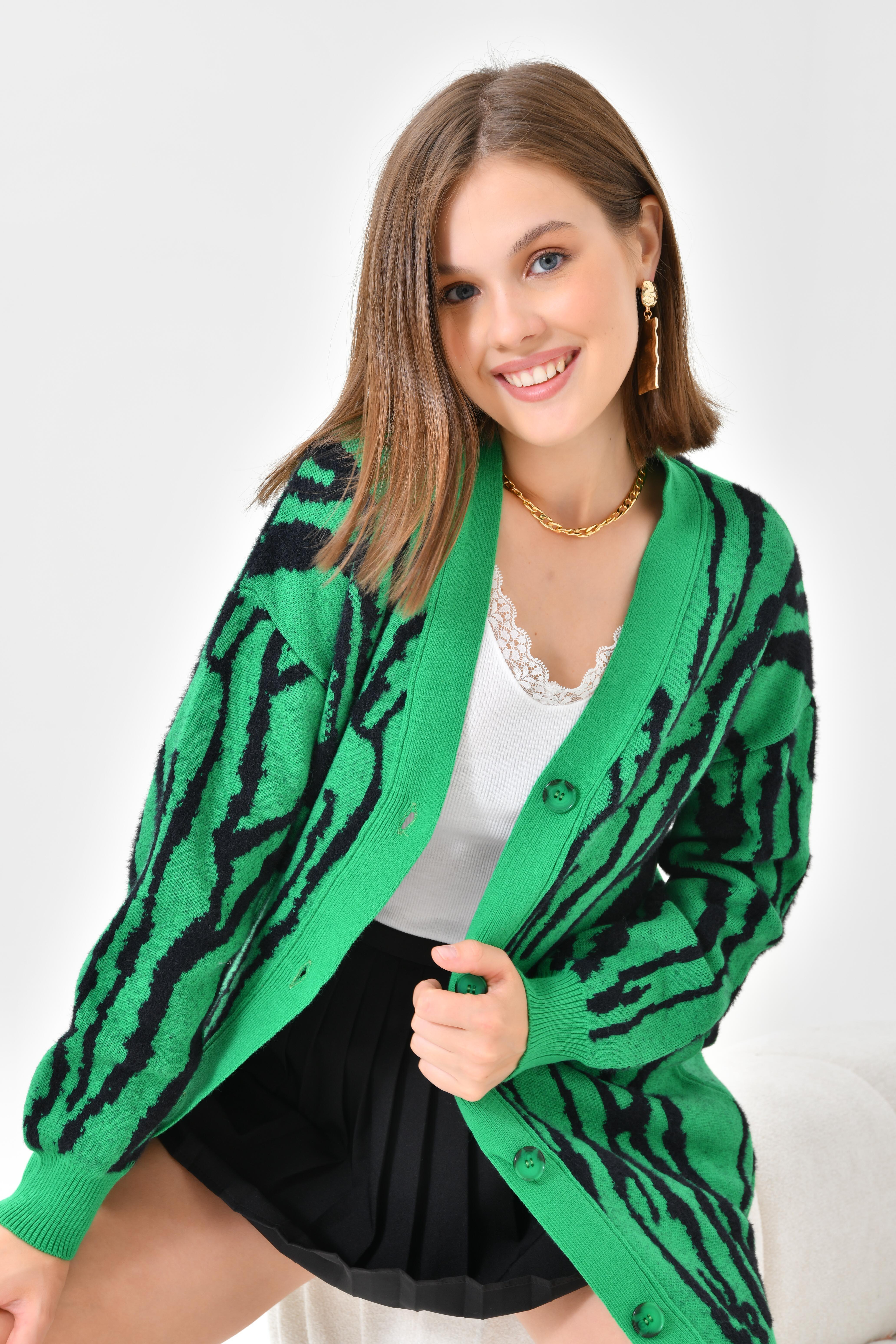 Firoy Kadın Zebra Desen Düğme Detaylı Hırka  Benetton