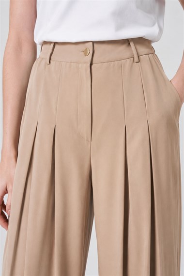 Firoy Kadın Ön Pliseli Şalvar Pantolon  Beige