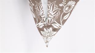 Çiçek Desenli Kahverengi Süet Yastık /Kırlent Kılıfı 48x48 cm