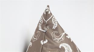 Çiçek Desenli Kahverengi Süet Yastık /Kırlent Kılıfı 48x48 cm