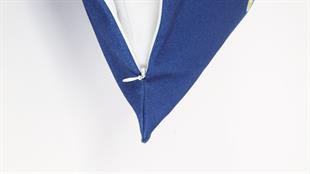 Çiçek Desenli Lacivert Kadife Yastık /Kırlent Kılıfı 48x48 cm