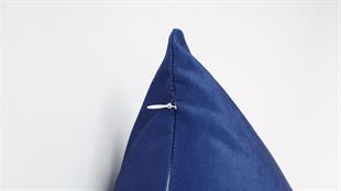 Çiçek Desenli Lacivert Süet Yastık /Kırlent Kılıfı 48x48 cm