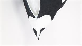 Çiçek Desenli Siyah Süet Yastık /Kırlent Kılıfı 48x48 cm