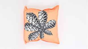 Çiçek Desenli Turuncu Kadife Yastık /Kırlent Kılıfı 48x48 cm