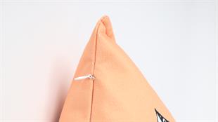 Çiçek Desenli Turuncu Kadife Yastık /Kırlent Kılıfı 48x48 cm