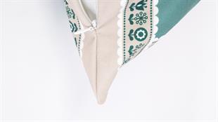 Çiçek Desenli Yeşil Kadife Yastık /Kırlent Kılıfı 48x48 cm