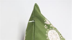 Çiçek Desenli Yeşil Kadife Yastık /Kırlent Kılıfı 48x48 cm