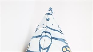 Köpek Desenli Beyaz Kadife Yastık /Kırlent Kılıfı 48x48 cm