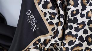 Leopar Desenli İthal İpek Saten Eşarp