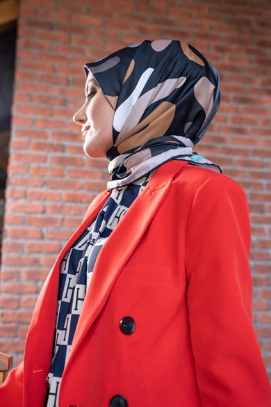 Aldina Twill Scarf Black