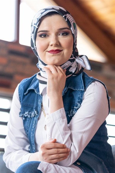 Daphne Twill Scarf Black