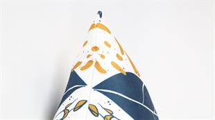 Yaprak Desenli Beyaz Süet Yastık /Kırlent Kılıfı 48x48 cm