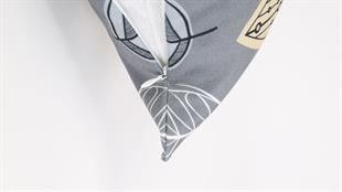 Yaprak Desenli Gri Kadife Yastık /Kırlent Kılıfı 48x48 cm