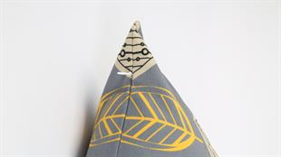 Yaprak Desenli Gri Kadife Yastık /Kırlent Kılıfı 48x48 cm