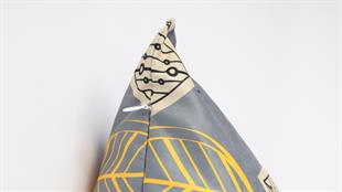 Yaprak Desenli Gri Süet Yastık /Kırlent Kılıfı 48x48 cm