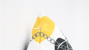 Yaprak Desenli Siyah Kadife Yastık /Kırlent Kılıfı 48x48 cm