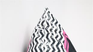 Yüz Desenli Siyah Kadife Yastık /Kırlent Kılıfı 48x48 cm