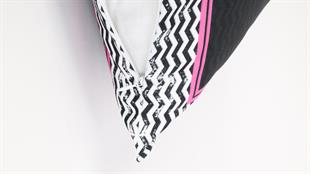 Yüz Desenli Siyah Süet Yastık /Kırlent Kılıfı 48x48 cm