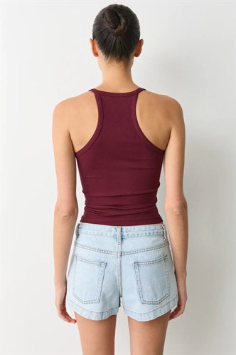 Bordo Basic Vücuda Oturan Kolsuz Kadın Atlet MG2639