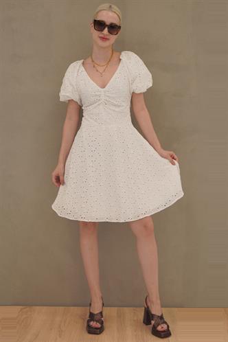 Beyaz Güpürlü Kısa Elbise MG1861