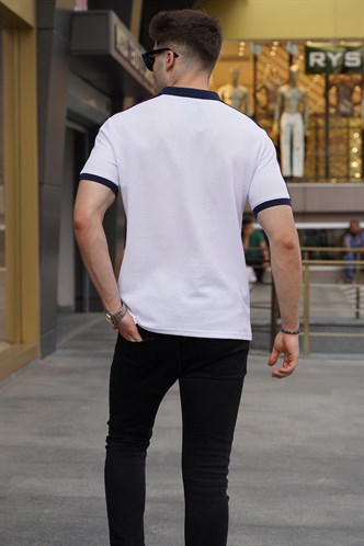 Beyaz Kol Şeritli Polo Yaka Tişört 5888