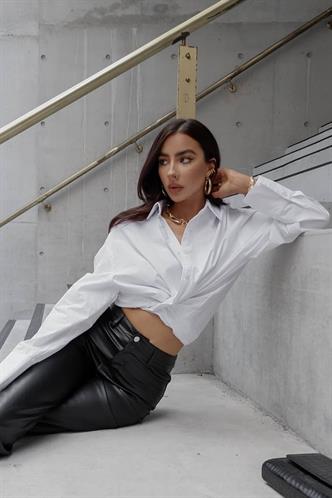 Beyaz Oversize Basic Kadın Gömlek MG1794