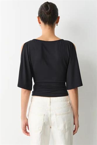 Siyah Belden Büzgülü Yarasa Kollu Açık Omuz Bluz MG2672