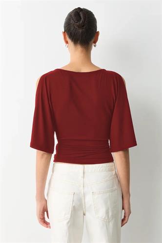 Bordo Belden Büzgülü Yarasa Kollu Açık Omuz Bluz MG2672