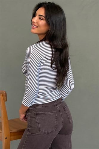 Kahverengi Çizgili V Yaka Slim Fit Kadın Bluz MG2887