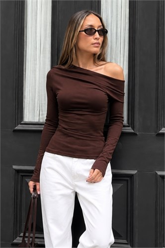 Kahverengi Kadın Off Shoulder Uzun Kollu Bluz MG2567
