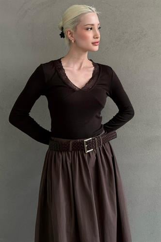 Kahverengi V Yaka Dantelli Kadın Bluz MG2633