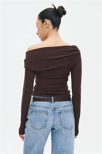 Kahverengi Kadın Off Shoulder Uzun Kollu Bluz MG2567