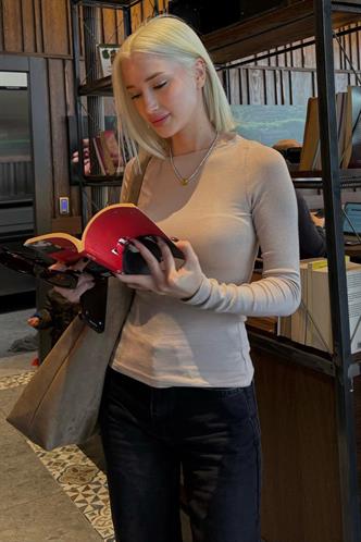 Bej Kayık Yaka Uzun Kollu Body MG2627