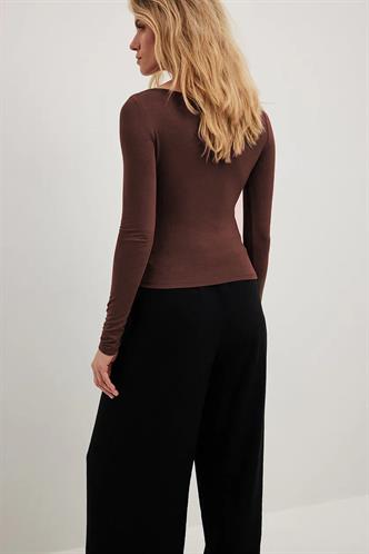 Kahverengi Kayık Yaka Basic Kadın Bluz  MG1997