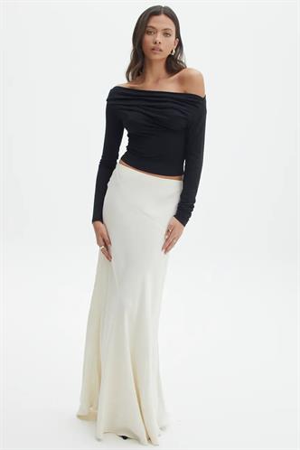 Siyah Kayık Yaka Büzgülü Kadın Bluz MG2050