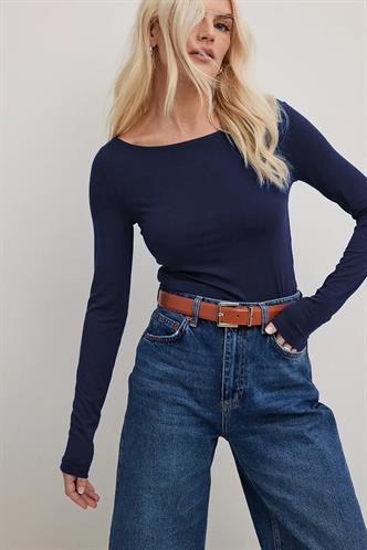 Lacivert Kayık Yaka Basic Kadın Bluz MG1997