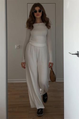 Ekru Kayık Yaka Uzun Kollu Kadın Top Body MG2267