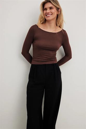 Kahverengi Kayık Yaka Basic Kadın Bluz  MG1997