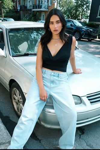 Siyah Kısa Kollu Degaje Yaka Kadın Body MG2282