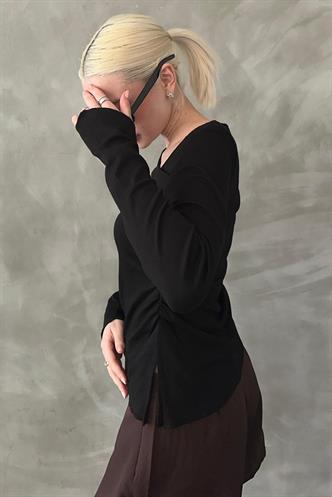 Siyah Asimetrik Yaka Kadın Body Mg2311