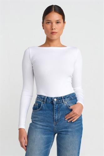 Ekru Kayık Yaka Uzun Kollu Kadın Top Body MG2267
