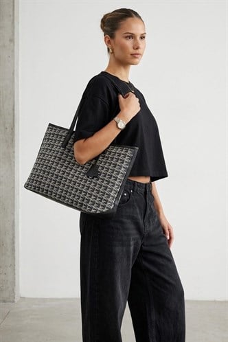 Michelle Siyah Monogram Omuz Çantası MG2838