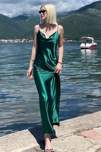 Mad Girls Yeşil Uzun Saten Elbise MG1408