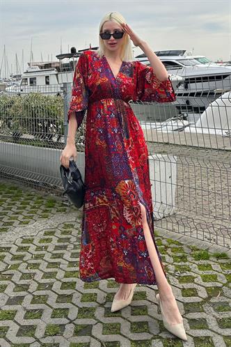 Kırmızı Desenli Yırtmaç Detaylı Uzun Elbise MG2325