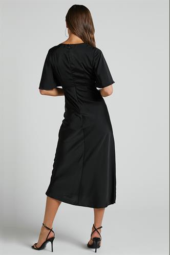 Siyah Midi Boy Kısa Kollu Saten Elbise MG2013