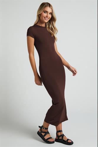 Kahverengi Basic Yarım Balıkçı Yırtmaçlı Uzun Elbise MG1989